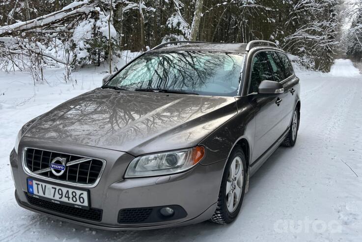 Volvo V70 3 generation wagon