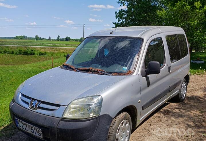 Peugeot Partner 2 generation Tepee minivan