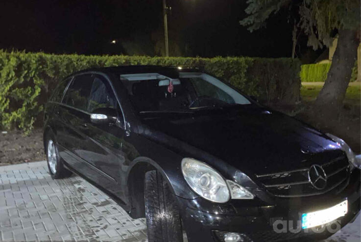 Mercedes-Benz R-Class