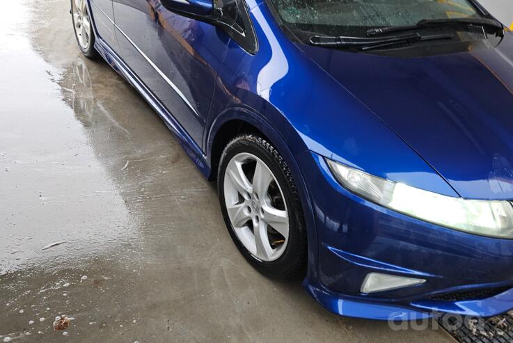 Honda Civic 8 generation [restyling] Type-S hatchback 3-doors