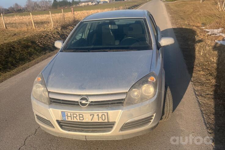 Opel Astra H Hatchback