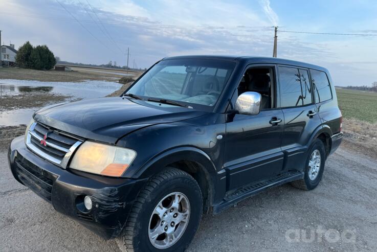 Mitsubishi Pajero 3 generation [restyling] SUV 5-doors