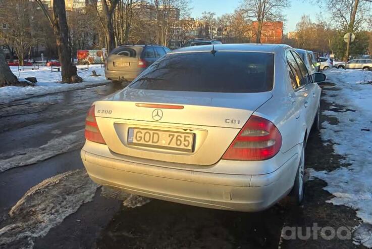 Mercedes-Benz E-Class W211 Sedan