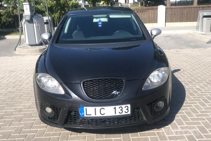 SEAT Leon 2 generation Hatchback 5-doors