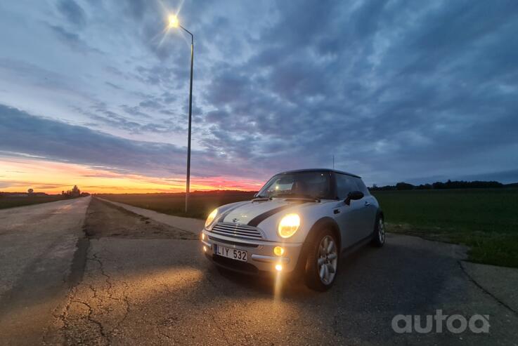 Mini One R50 Hatchback