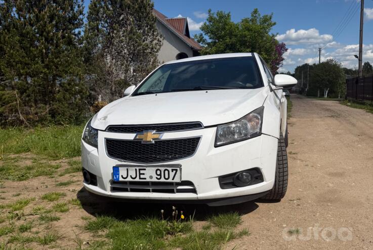 Chevrolet Cruze J300 Sedan
