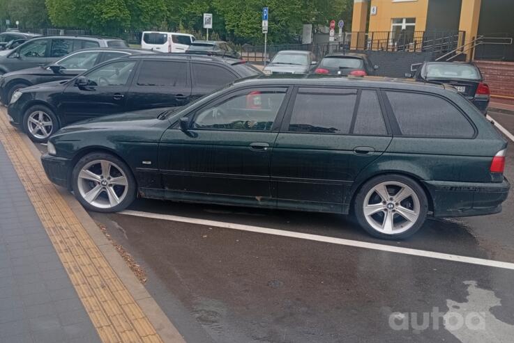 BMW 5 Series E39 Touring wagon
