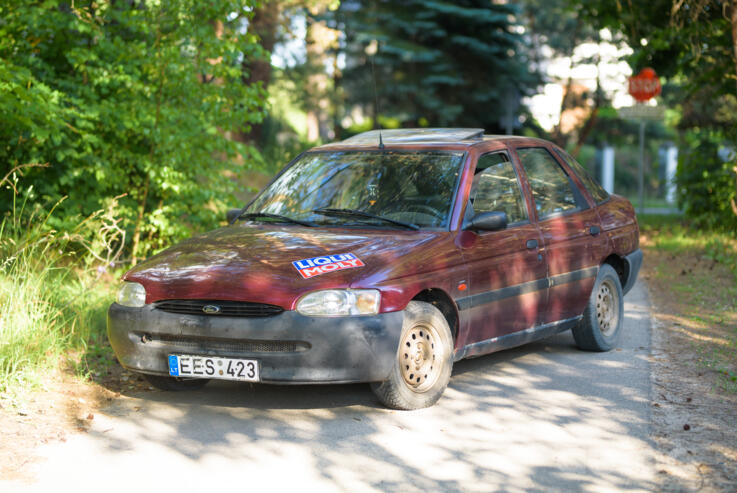 Ford Escort 6 generation Hatchback 5-doors