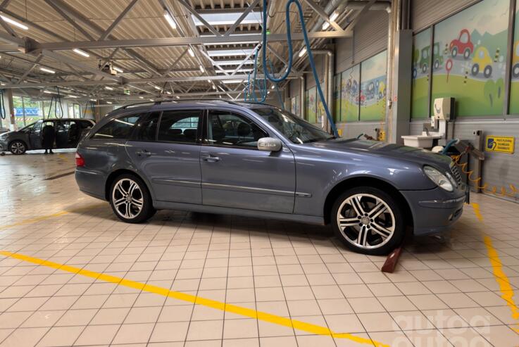 Mercedes-Benz E-Class W211/S211 wagon 5-doors