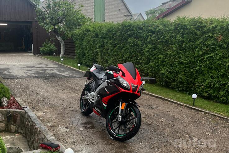 Aprilia RS