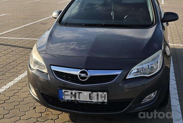 Opel Astra H [restyling]