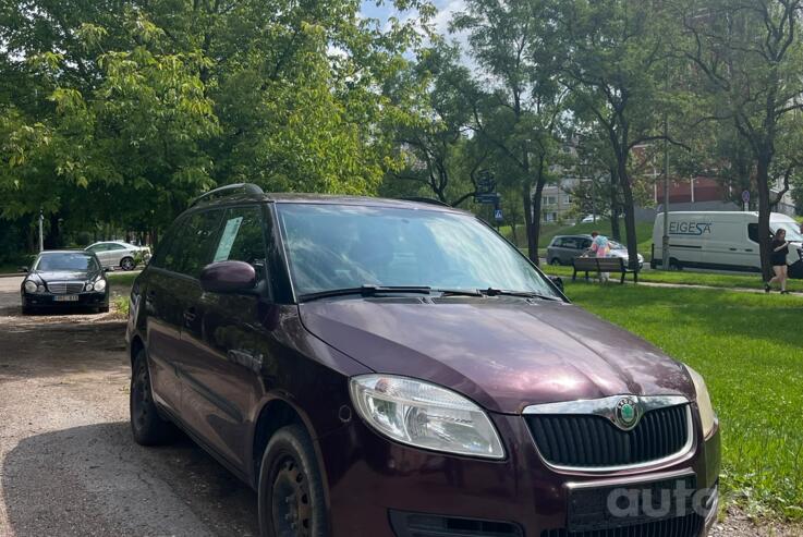 Skoda Fabia 5J [restyling] Combi wagon 5-doors
