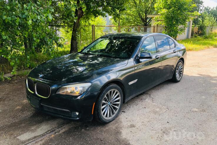 BMW 7 Series F01/F02 Sedan