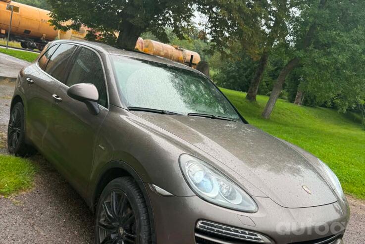 Porsche Cayenne 958 Crossover