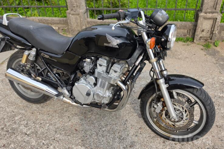 Honda CB