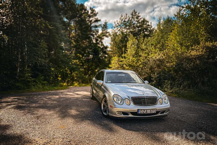 Mercedes-Benz E-Class W211 Sedan