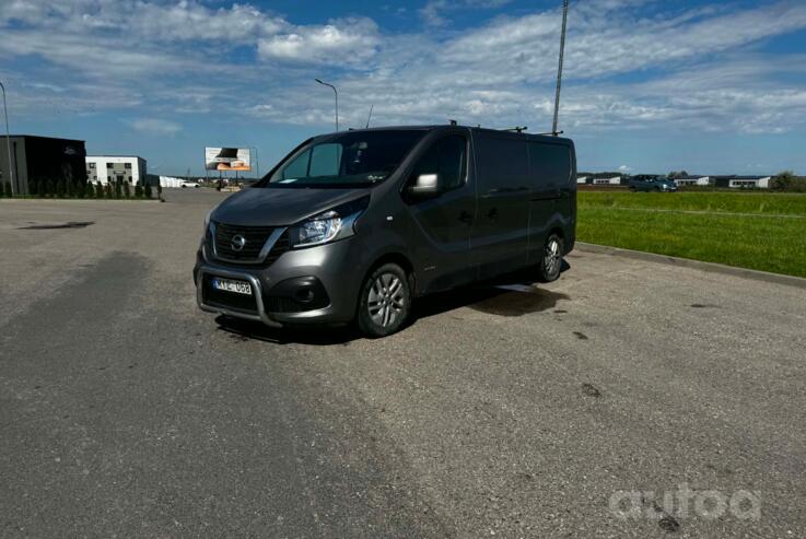 Nissan NV 1 generation Minivan
