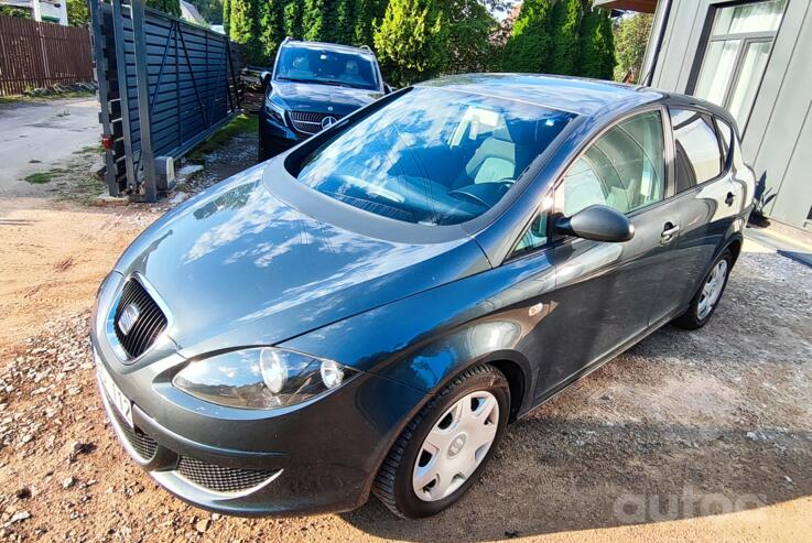 SEAT Toledo 3 generation Hatchback