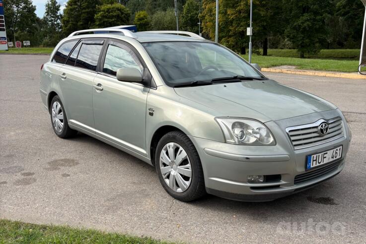 Toyota Avensis 2 generation wagon
