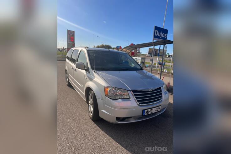 Chrysler Town & Country 5 generation