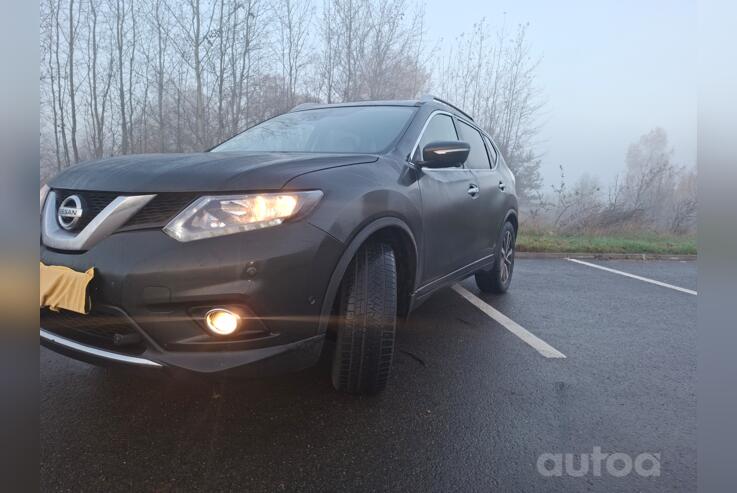 Nissan X-Trail T32 Crossover