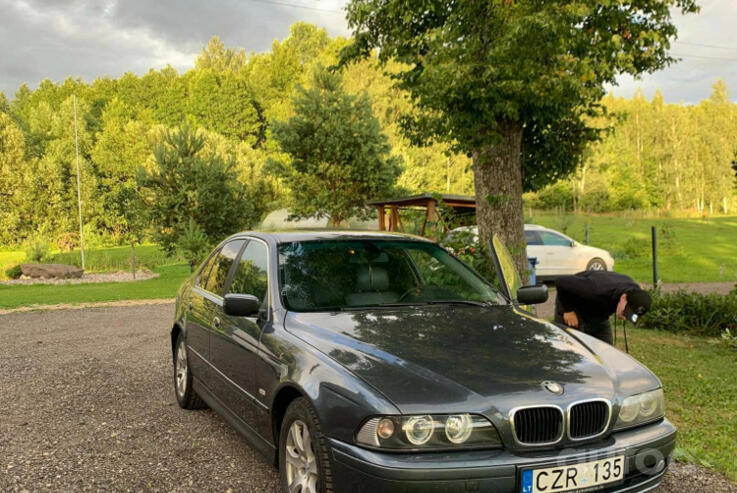 BMW 5 Series E39 Sedan 4-doors