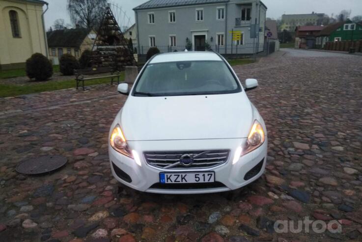 Volvo V60 1 generation wagon