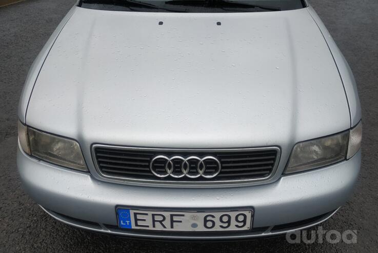 Audi A4 B5 Avant wagon 5-doors