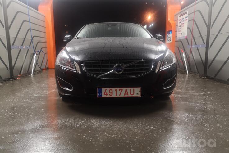 Volvo S60 2 generation Sedan
