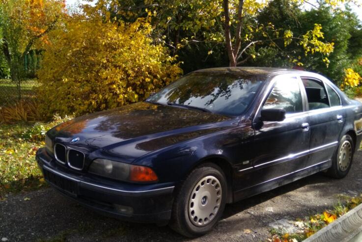 BMW 5 Series E39 Sedan 4-doors