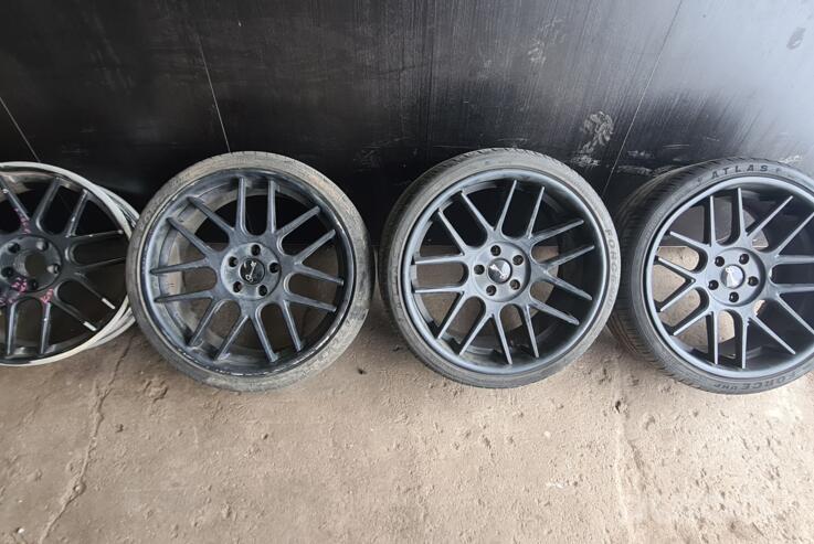 Gianelle, valuveljed