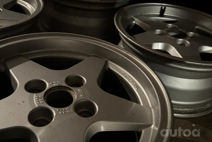 FONDMETAL, valuveljed