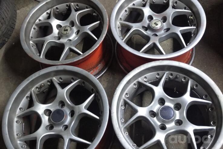 Stilauto, valuveljed