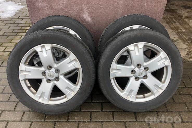 Toyota RAV4, valuveljed