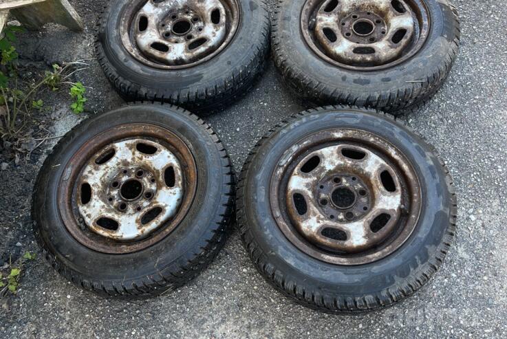 Muu, terasest stantsitud