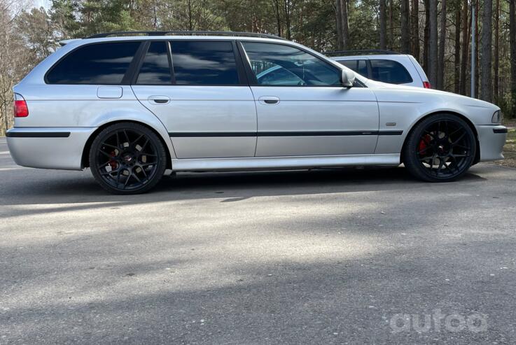 Japan Racing, valuveljed