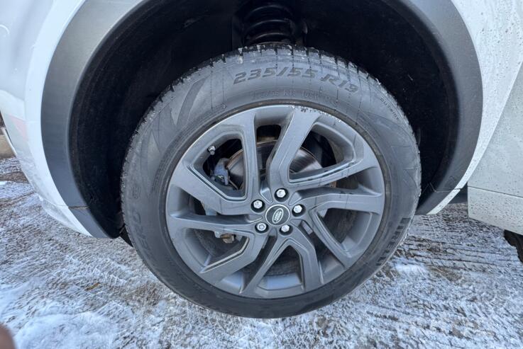 Land rover, valuveljed