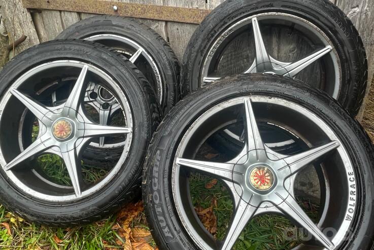 Wolfrace, valuveljed