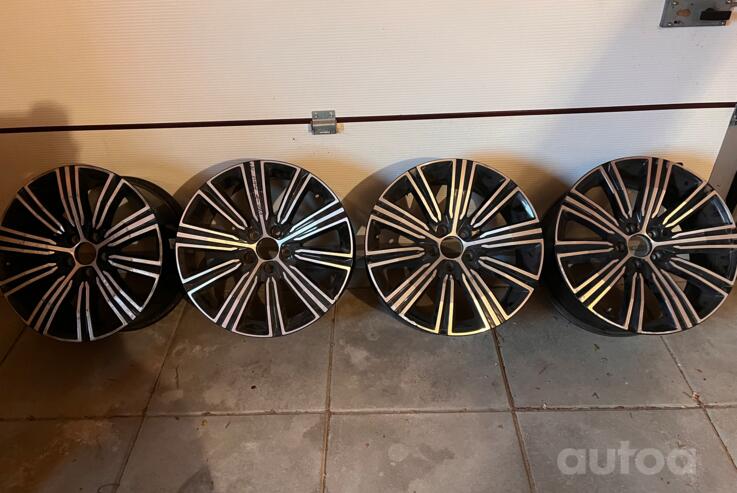 Volvo V60, valuveljed