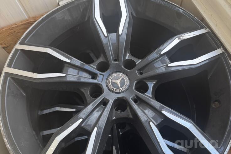 Mercedes, valuveljed