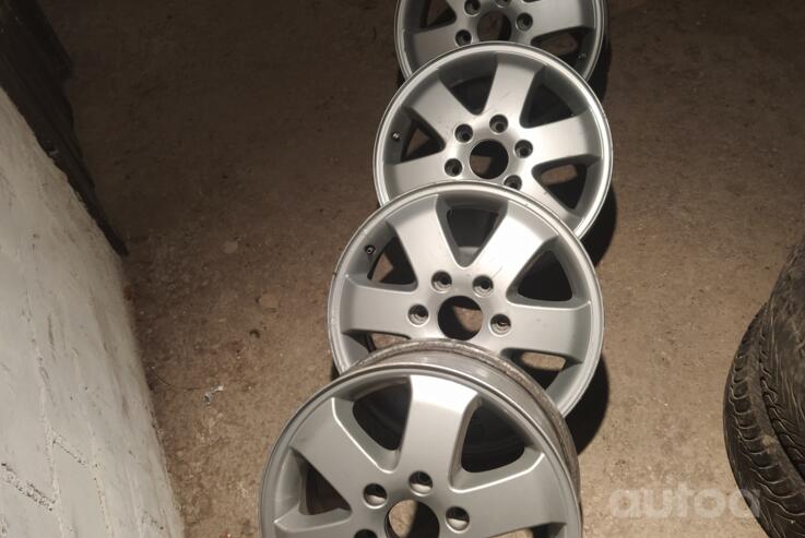 Mercedes, valuveljed