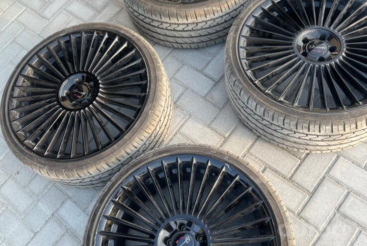 Gianelle Cabo, valuveljed