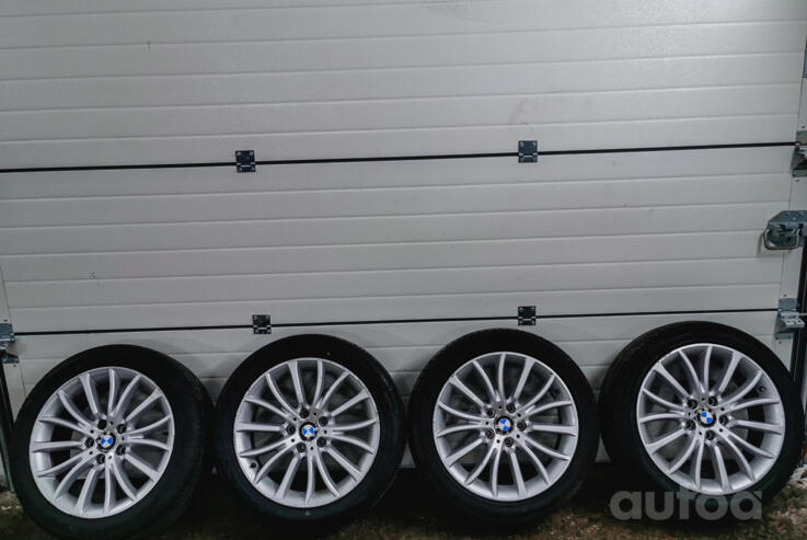 BMW F10/F11, valuveljed