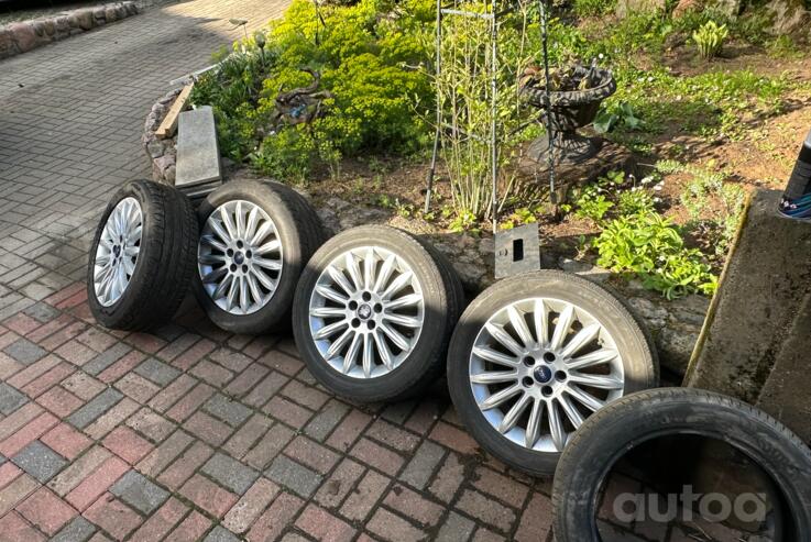 Ford, valuveljed
