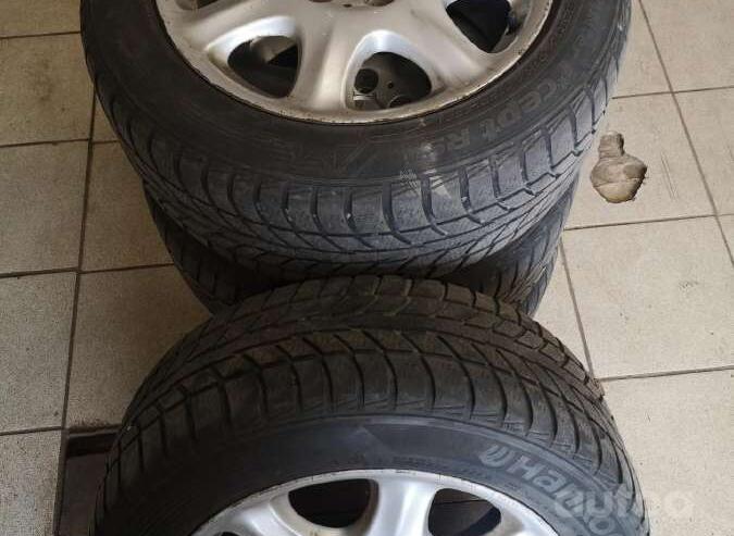 Mercedes, valuveljed