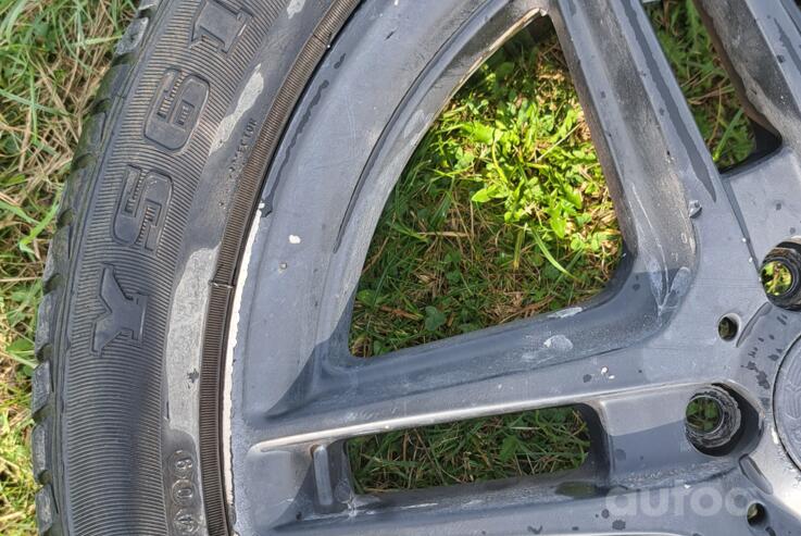 Mersedez-Bendz, valuveljed