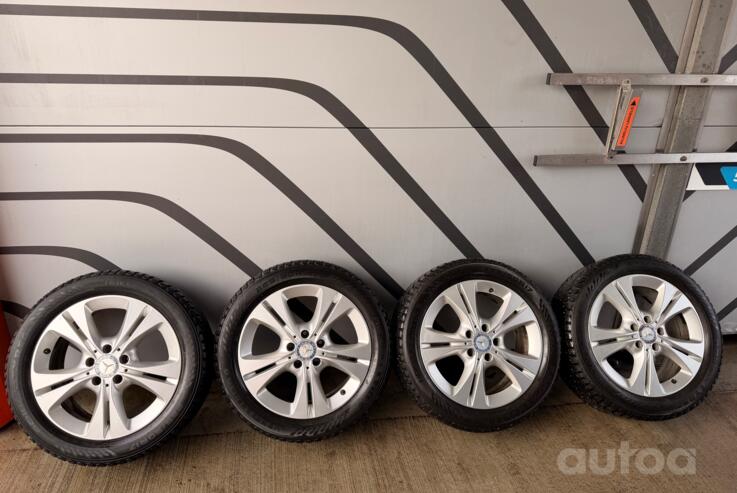 MERCEDES, valuveljed