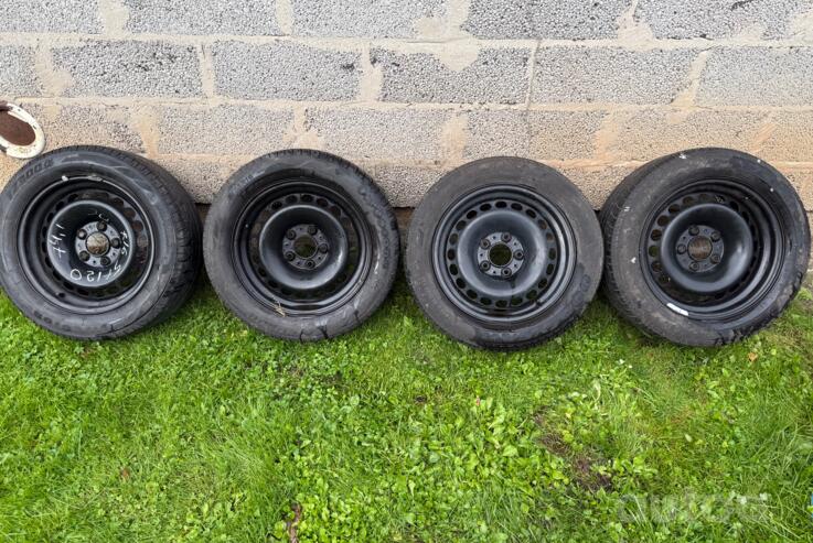 Nezinia, terasest stantsitud