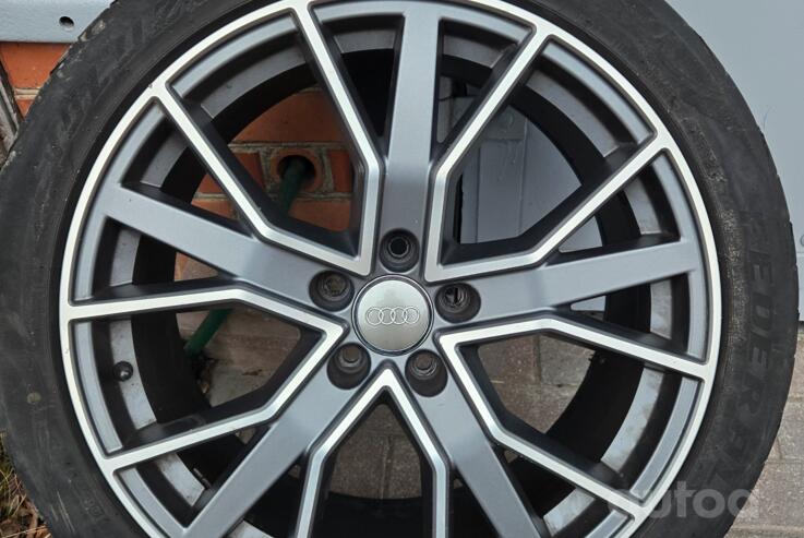 AUDI, valuveljed
