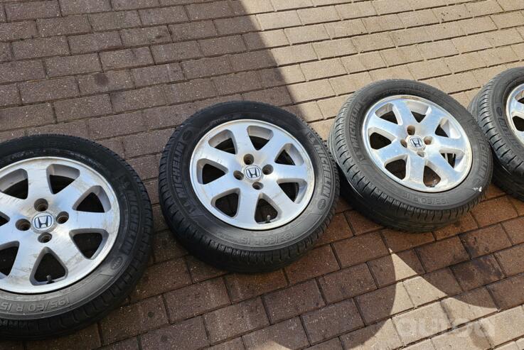 Honda, valuveljed